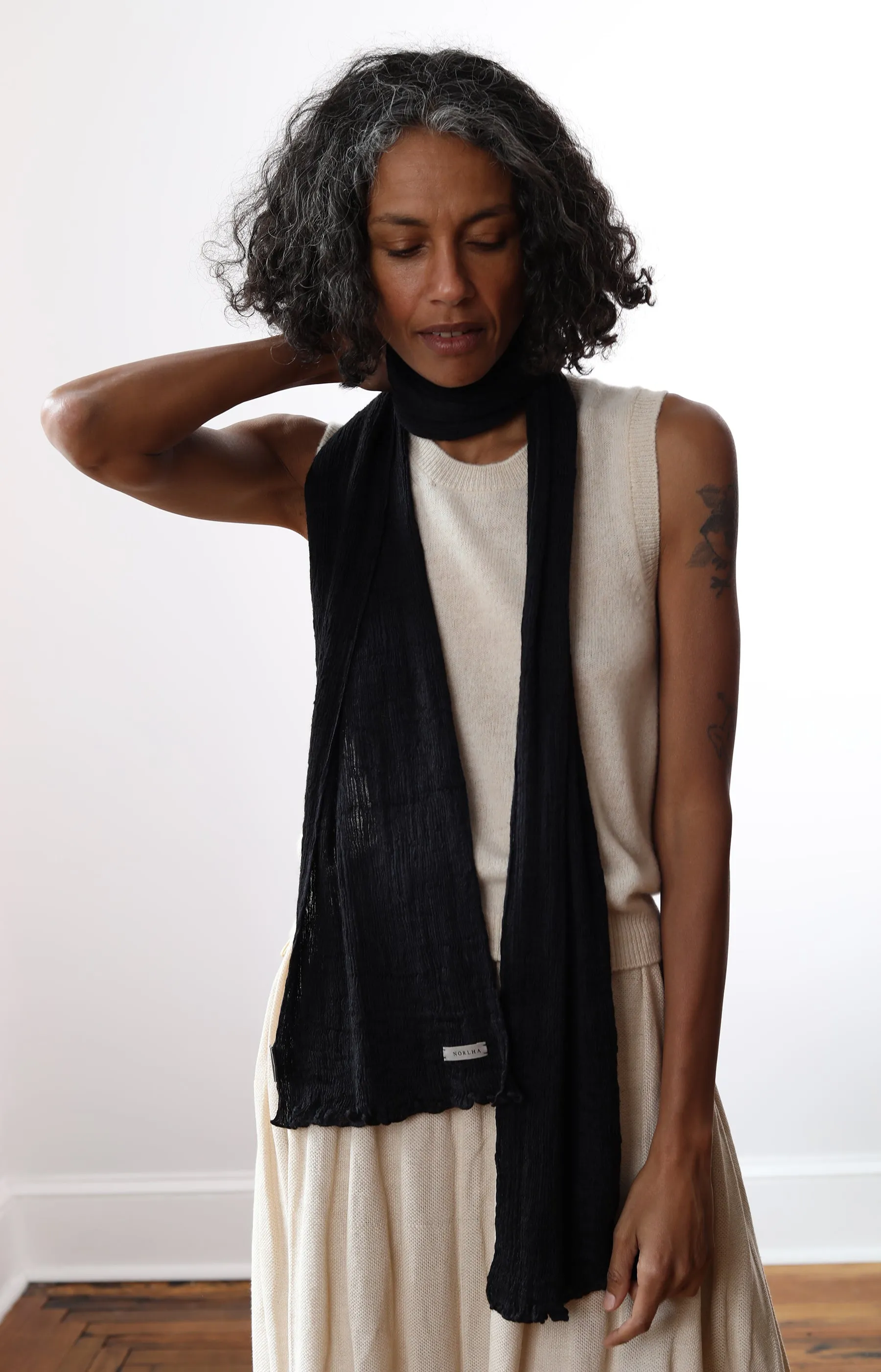 Black Feather Ripples Scarf