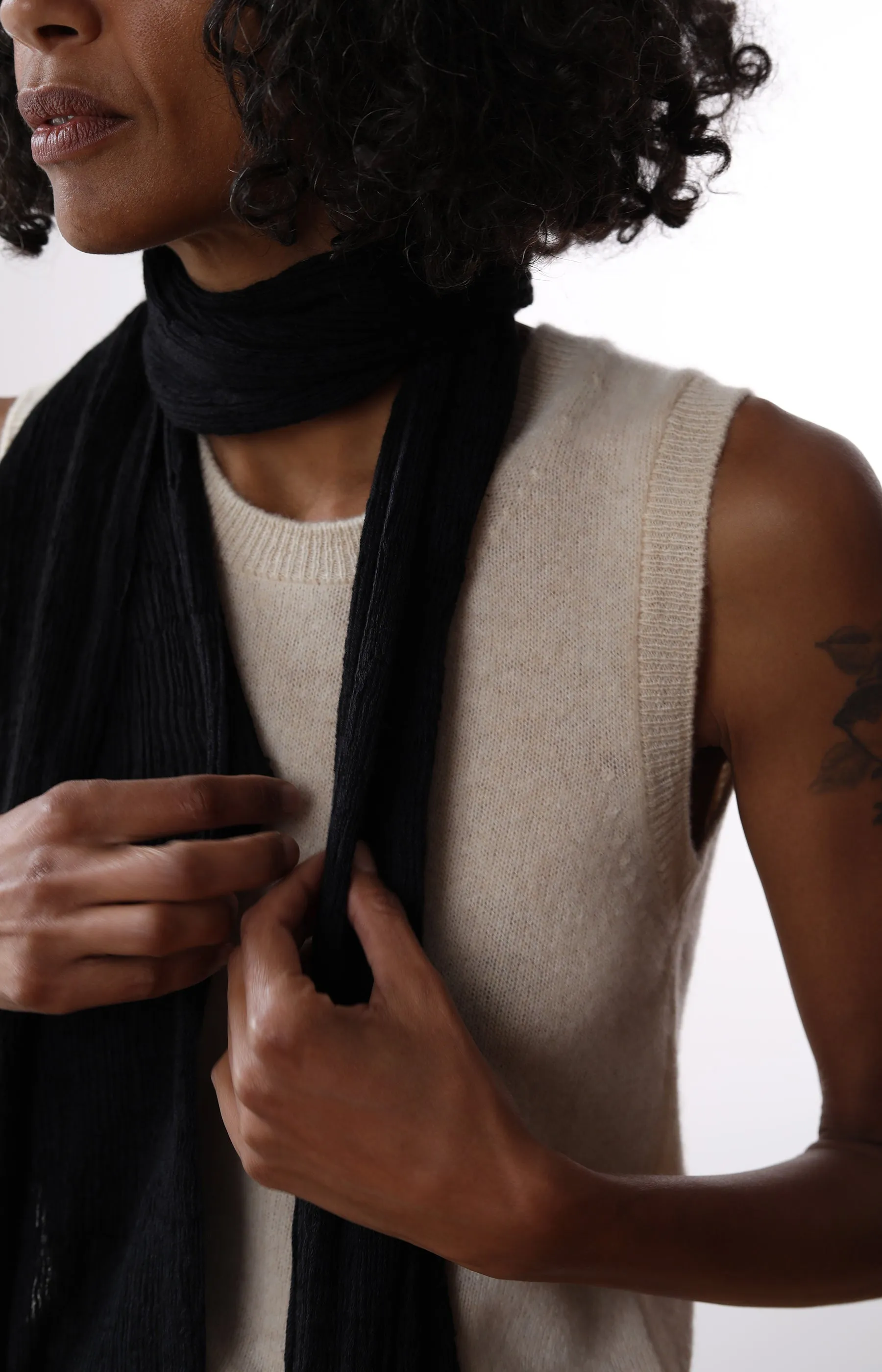 Black Feather Ripples Scarf