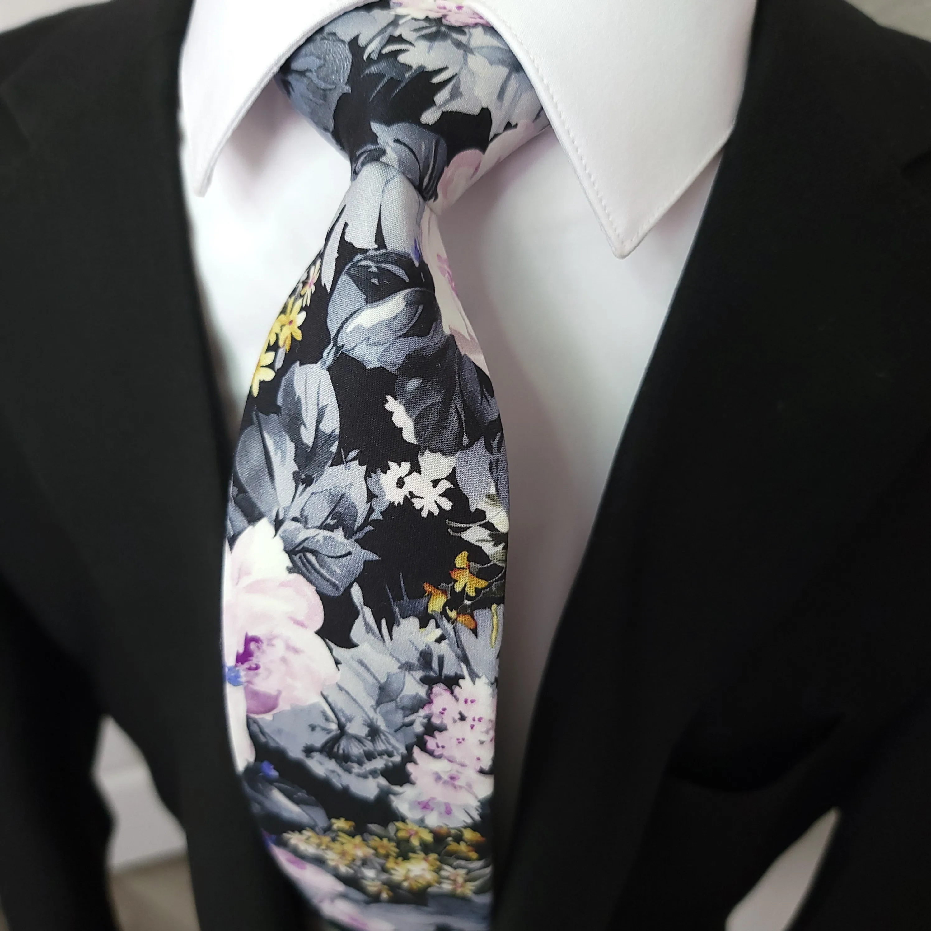 Black Lavender Floral Gray Tie