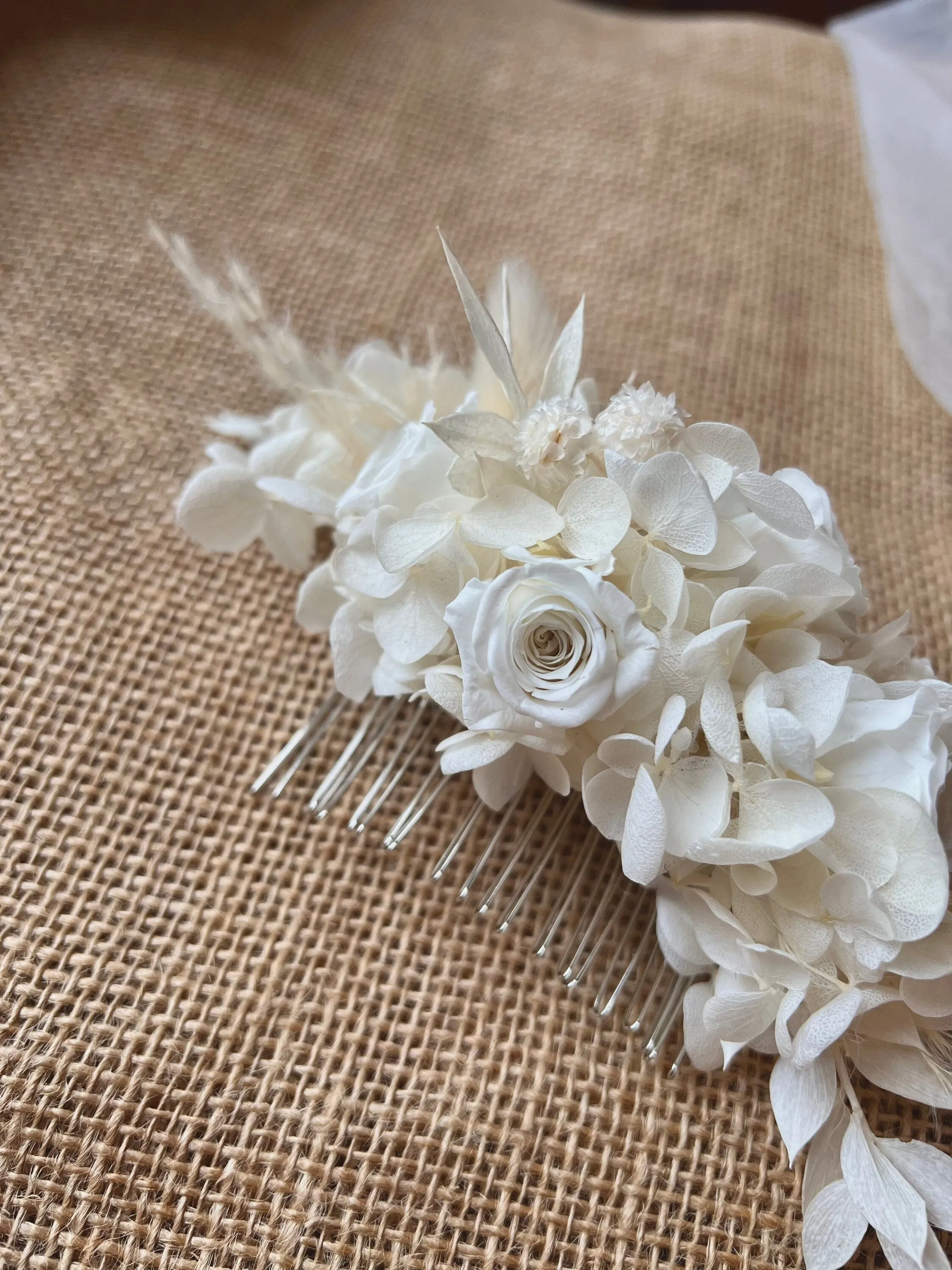 Boho Bride Dried Flower Comb Ivory, White Wedding Flower Hair Piece, Bridal Bespoke Flower Accessories, Everlasting Rose Hydrangea Pampas