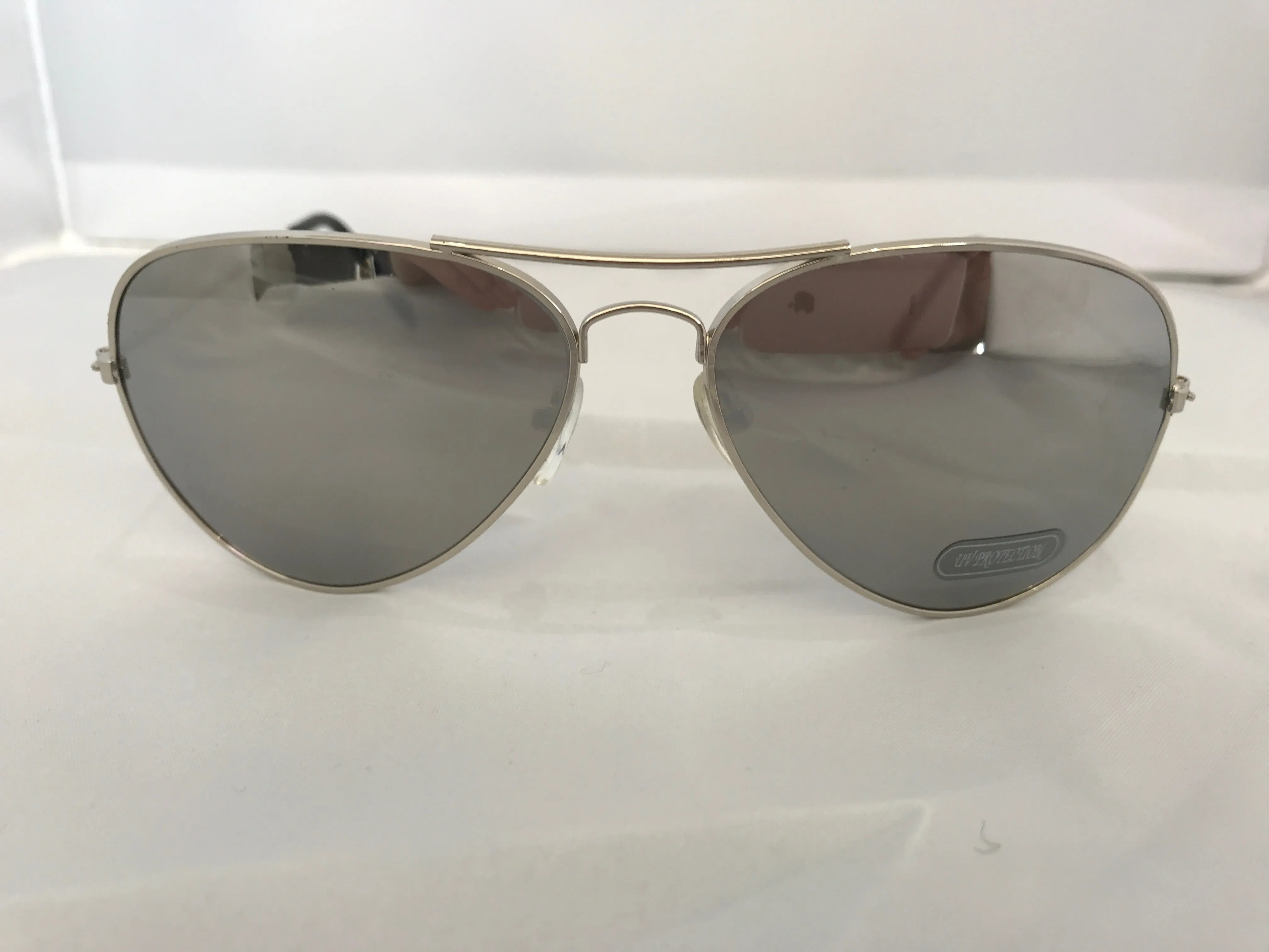 Sunglasses • Top Aviator Style
